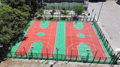 Spor sahalarına renk geldi! İzmir Büyükşehir Belediyesi